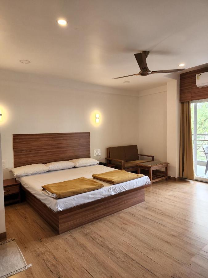 Regal Panhala Residency Otel Dış mekan fotoğraf